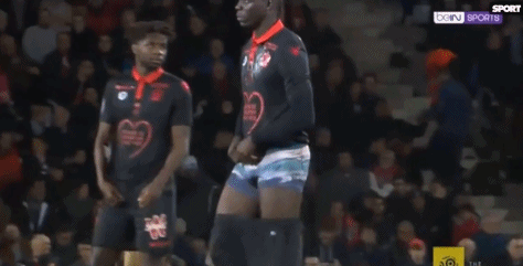 董路：中国人是世界上最不热爱足球的人！球员不爱足球，就是干活挣钱