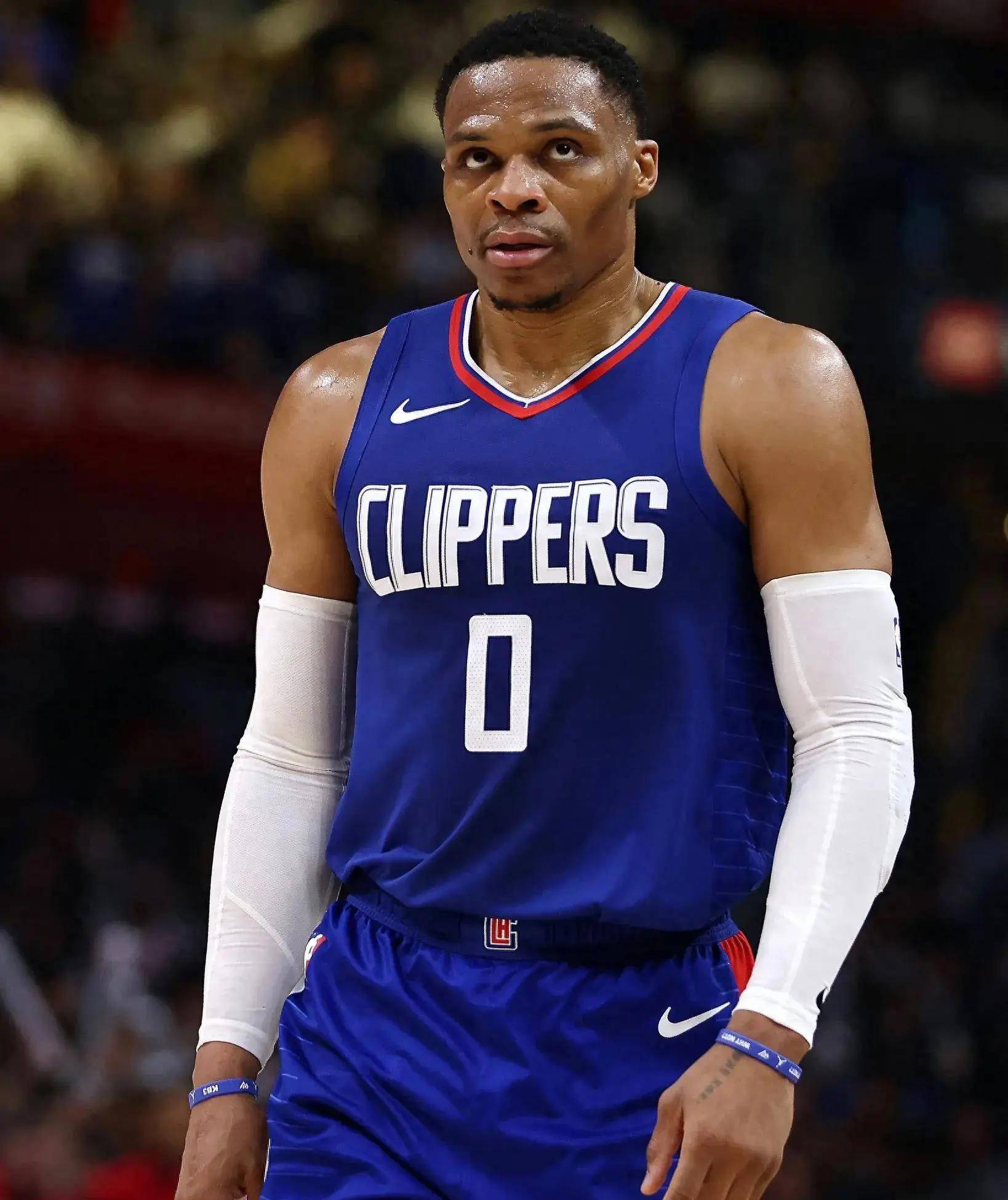 德转列巴拉圭球员历史身价前10：阿尔米隆第1，巴里奥斯上榜（德转盘点巴拉圭球员历史身价TOP10：阿尔米隆居首，巴里奥斯入选）