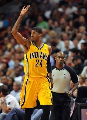 皇马主场1-2不敌曼城，赛后伯纳乌球场响起嘘声（曼城客场2-1击败皇马，赛后伯纳乌嘘声四起）