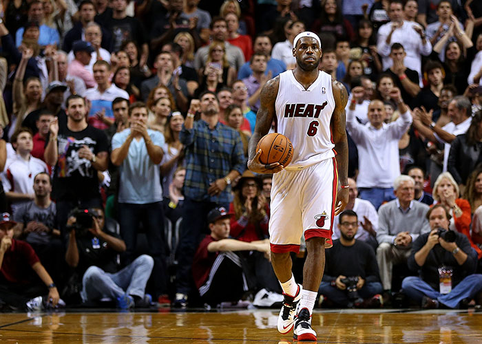 足坛巫术大作战：有球队靠癞蛤蟆夺欧冠，姆巴佩有黑魔法？（足坛玄学风云：球队靠癞蛤蟆夺欧冠，姆巴佩真有黑魔法？）